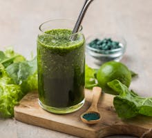 glass of juice of green leafy vegetables