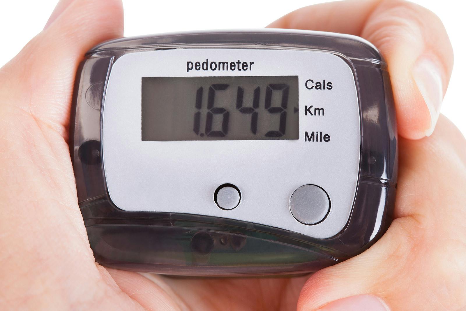 digital pedometer measures step count