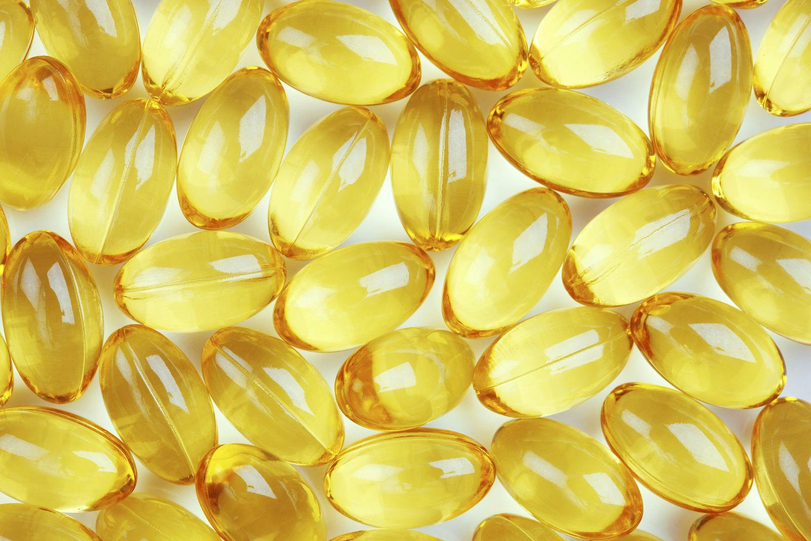 omega 3 fats in capsules, fish oil